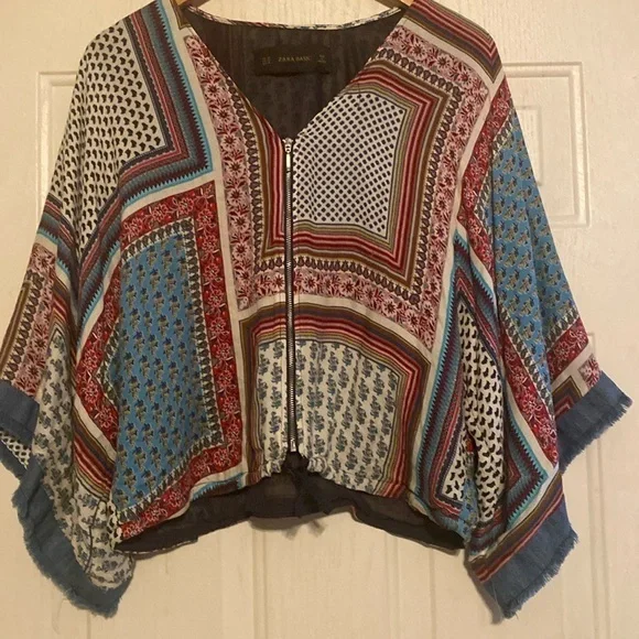 Zara Basic Zipper Front Top - Picture 1 of 8